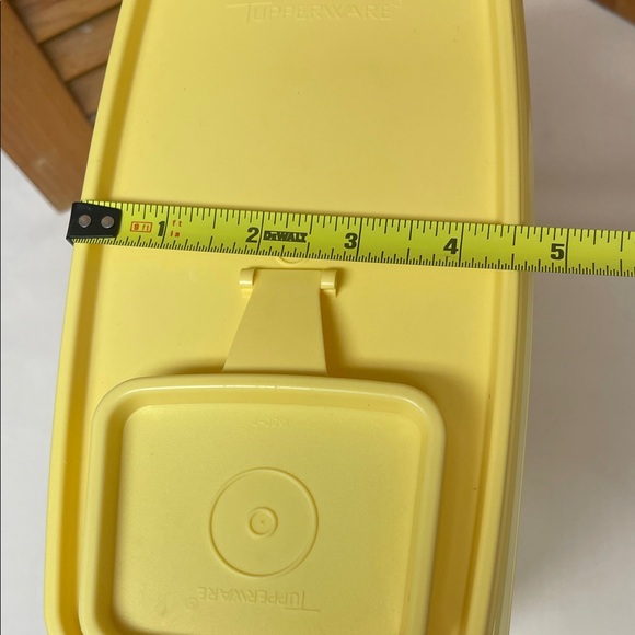 Tupperware Large Cereal Storage Container - Picture 8 of 16